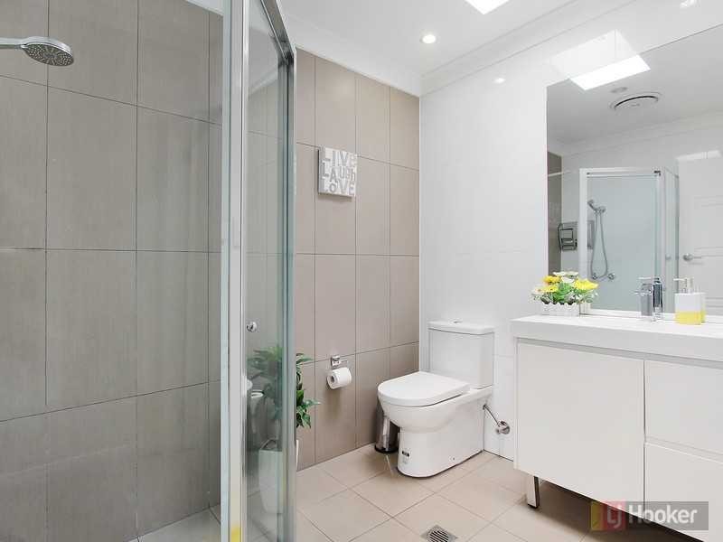 18 Casino Rd, Greystanes NSW 2145