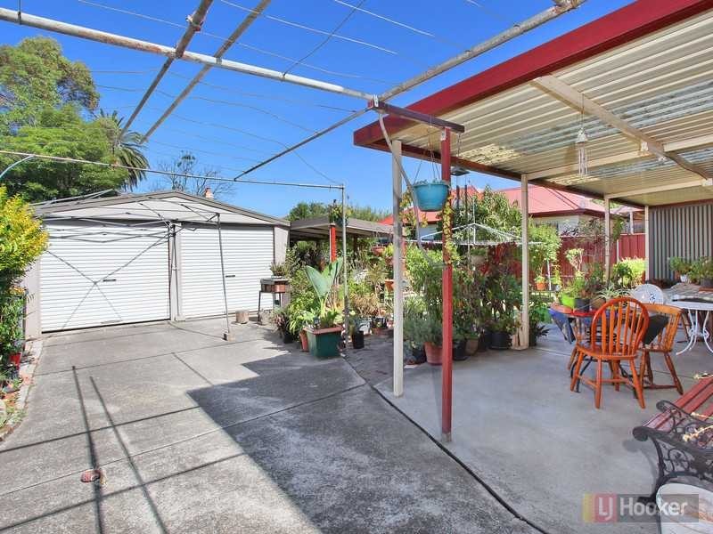 16 Murdock Street, Guildford NSW 2161