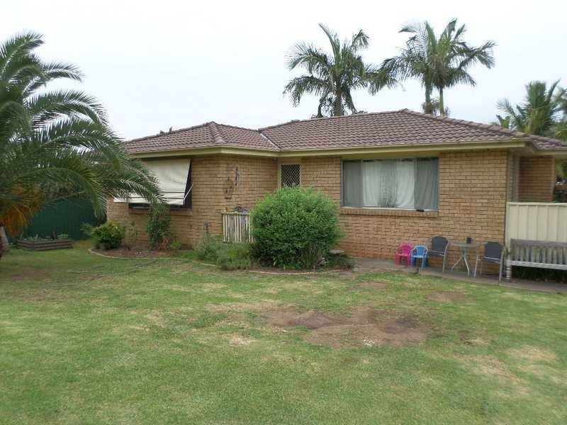 8 Witney St, Prospect NSW 2148