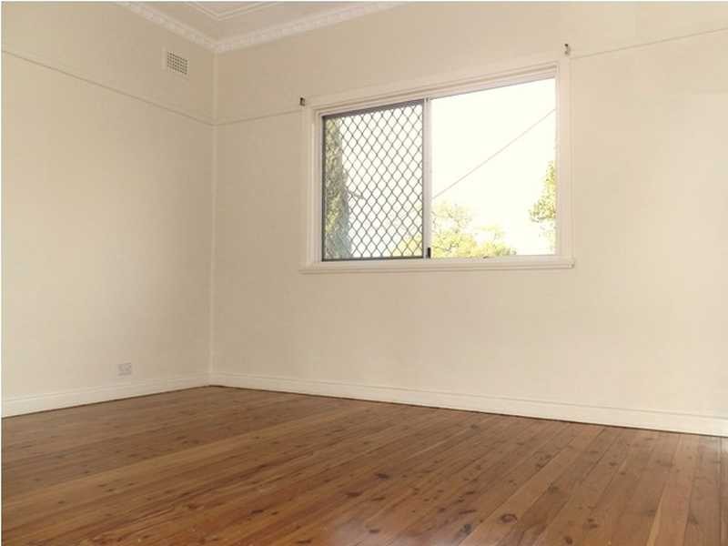 30 Mala Crescent, Blacktown NSW 2148