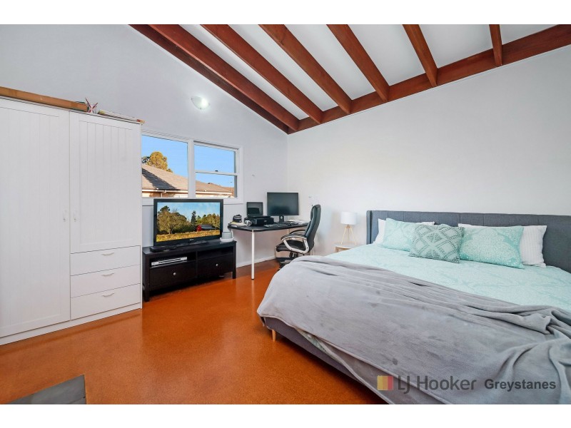 42 Grevillea Crescent, Greystanes NSW 2145