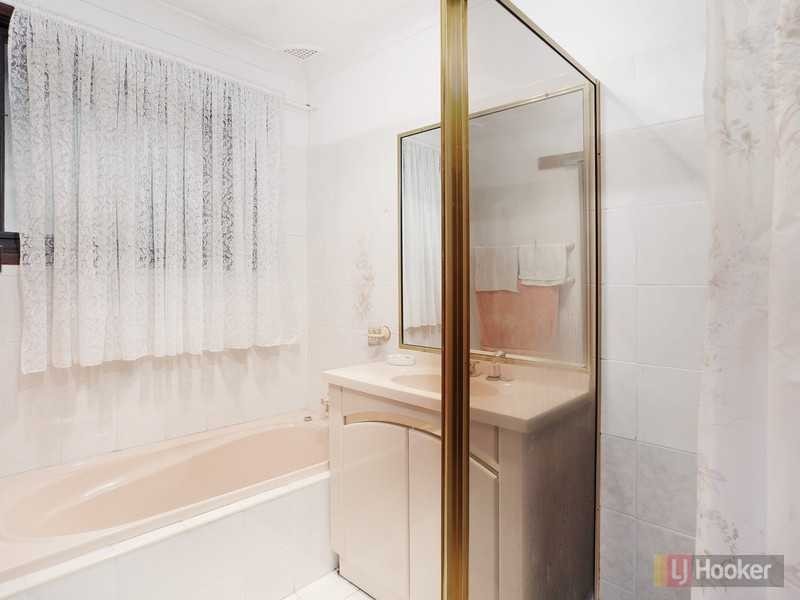 19 Bowral St, Greystanes NSW 2145