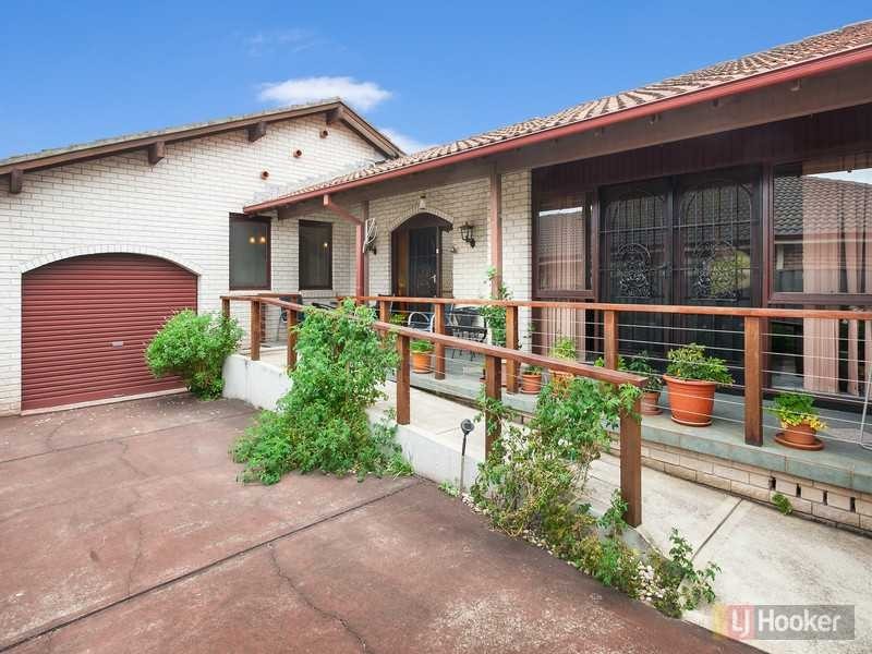 19 Bowral St, Greystanes NSW 2145