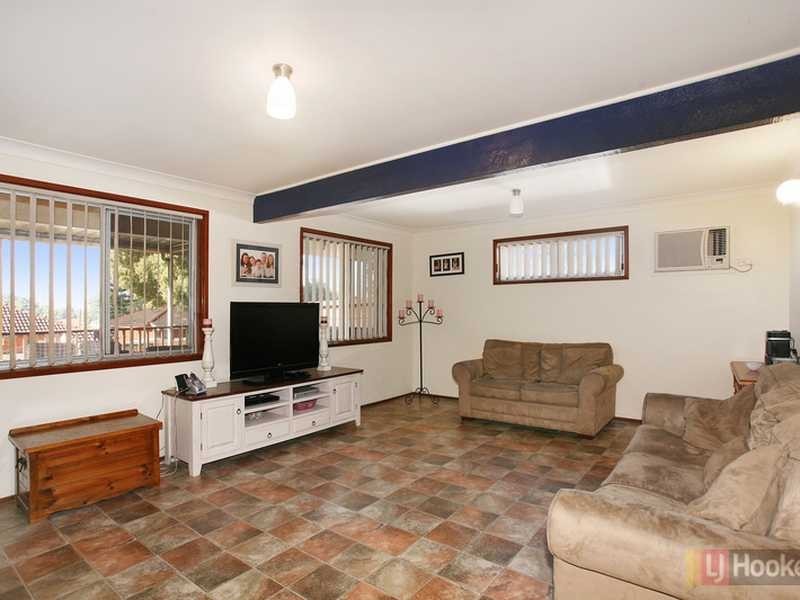 15 Hilton St, Greystanes NSW 2145