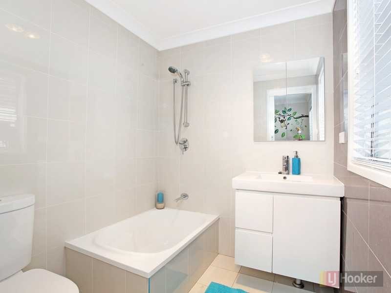 176 Macquarie Road, Greystanes NSW 2145