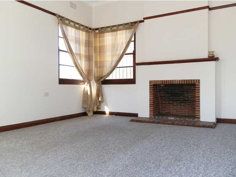 24 Church Avenue, Westmead NSW 2145