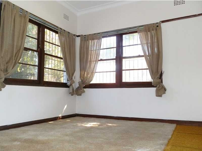 24 Church Avenue, Westmead NSW 2145