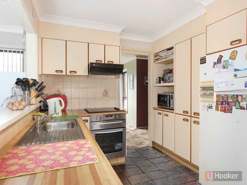 16 Cumberland Road, Greystanes NSW 2145