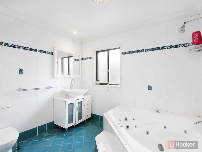 16 Cumberland Road, Greystanes NSW 2145