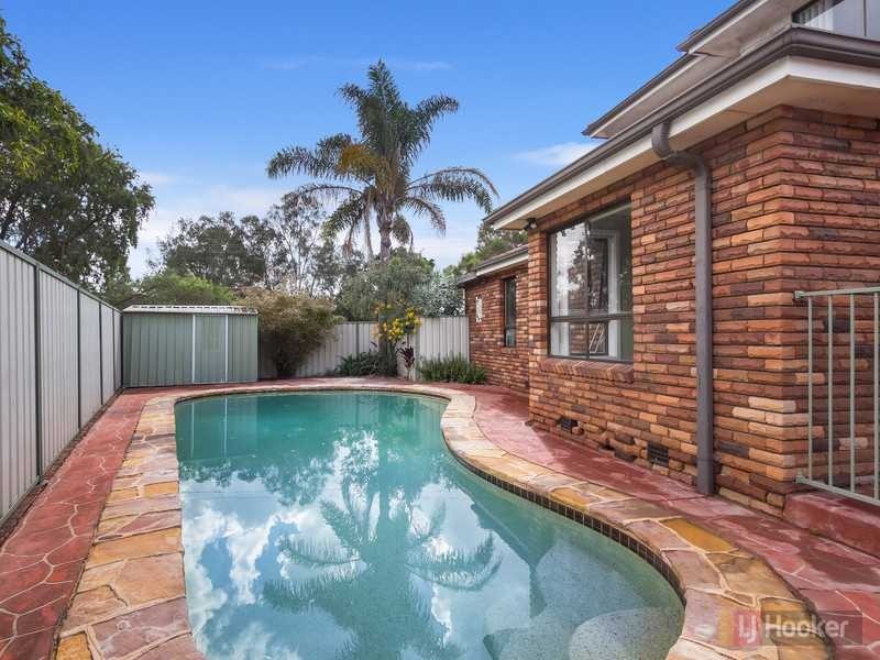 16 Cumberland Road, Greystanes NSW 2145