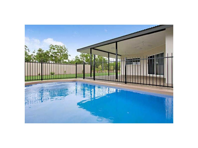 34 Richards Crescent, Rosebery NT 0832