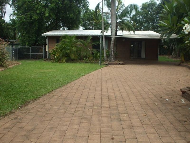 4 Rennie Court, Moulden NT 0830