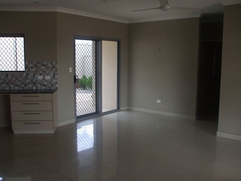 3/16 Deane Crescent, Rosebery NT 0832