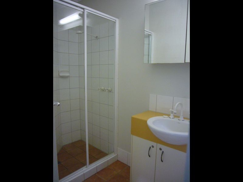 Gunn NT 0832