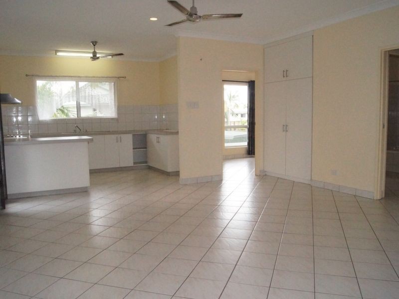 12/26 Flametree Circuit, Rosebery NT 0832