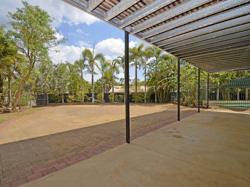 2 Raffles Road, Gray NT 0830