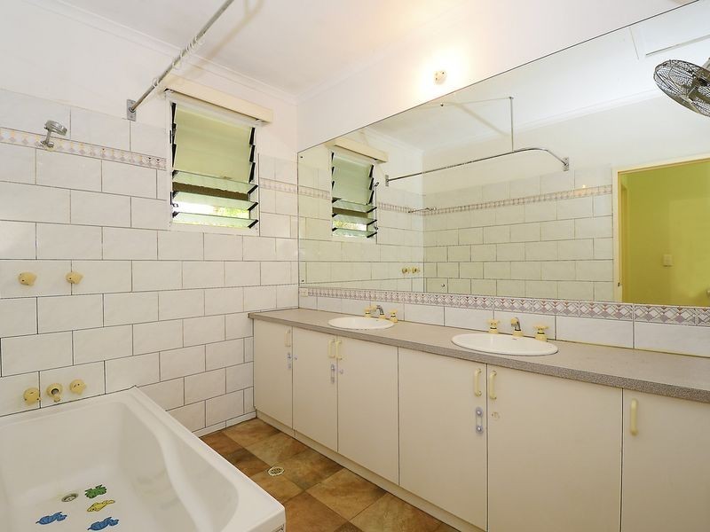 2 Raffles Road, Gray NT 0830