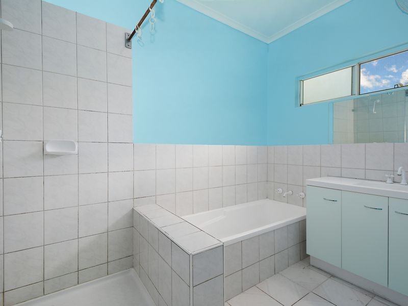 33 Cuthbertson Crescent, Moulden NT 0830