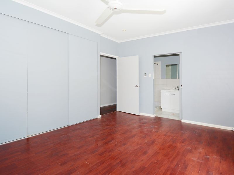 33 Cuthbertson Crescent, Moulden NT 0830