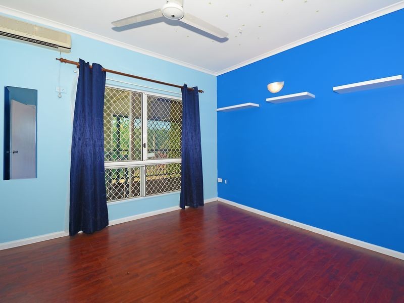 33 Cuthbertson Crescent, Moulden NT 0830