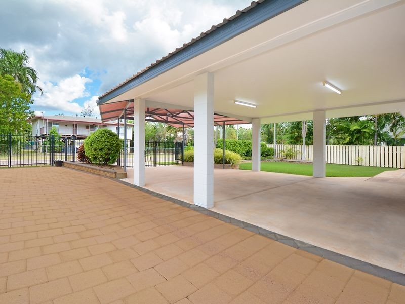 35 Cuthbertson Crescent, Moulden NT 0830