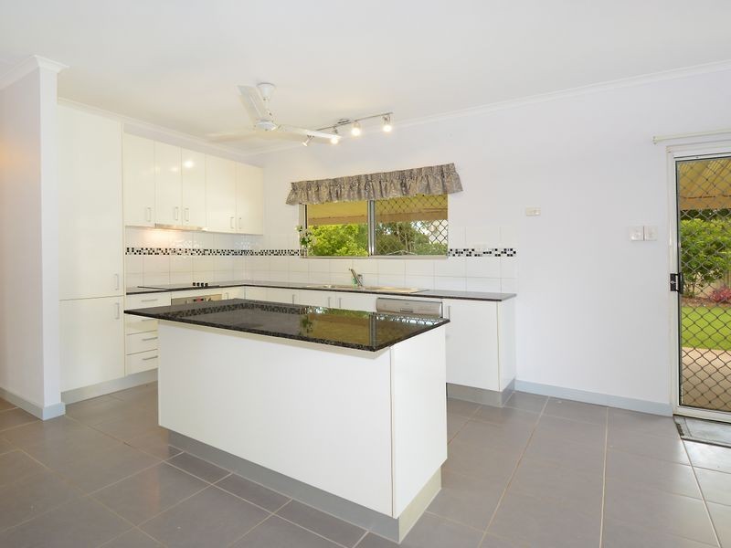 35 Cuthbertson Crescent, Moulden NT 0830