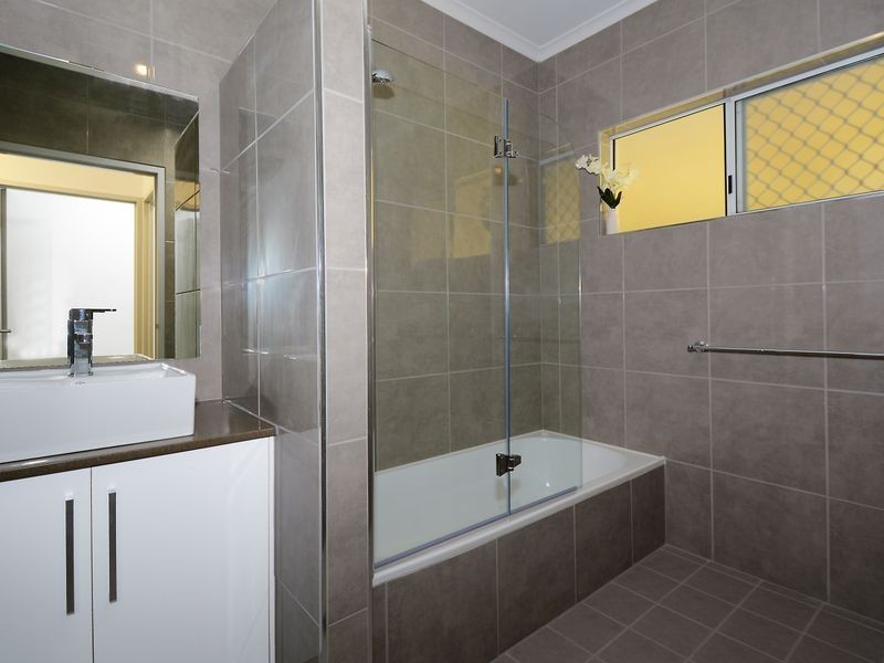 35 Cuthbertson Crescent, Moulden NT 0830