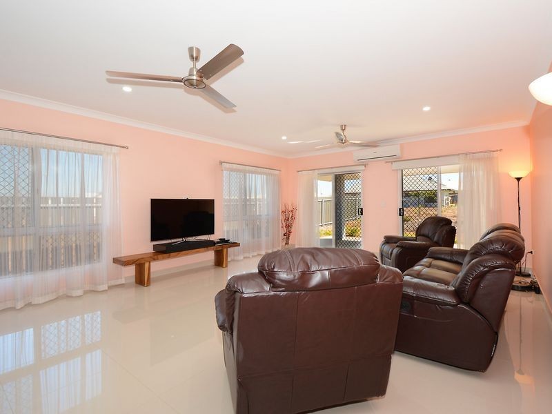 9 Hawker Street, Bakewell NT 0832