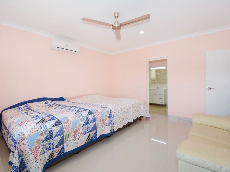 9 Hawker Street, Bakewell NT 0832