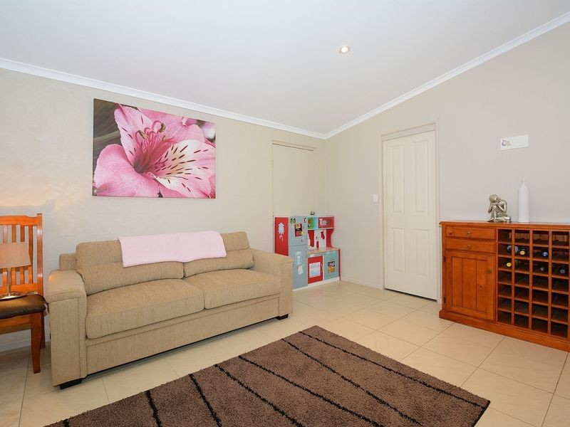 2 Rail Close, Bakewell NT 0832