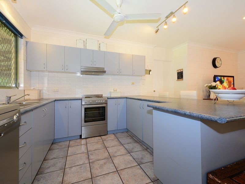 2 Rail Close, Bakewell NT 0832