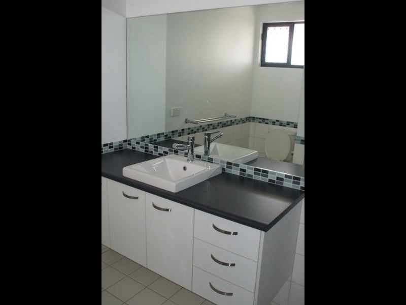 7 Deane Crescent, Rosebery NT 0832