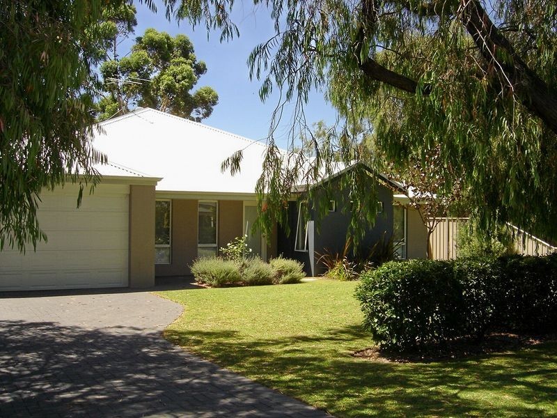 14 Elmore Road, Quindalup WA 6281