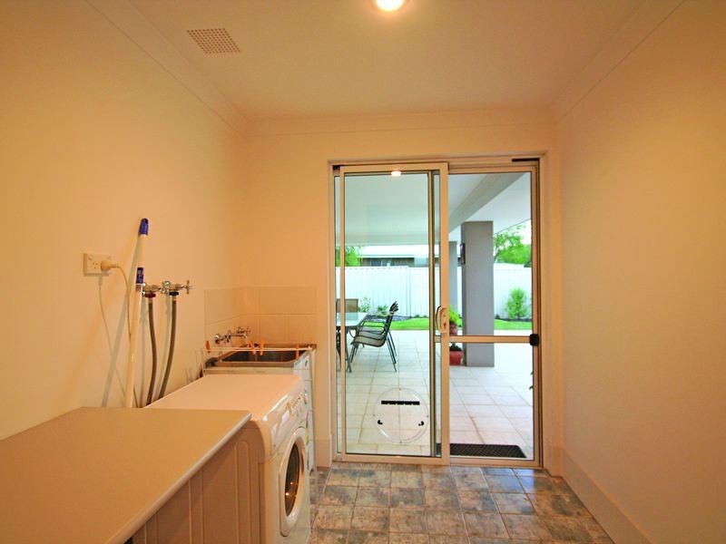 14 Elmore Road, Quindalup WA 6281