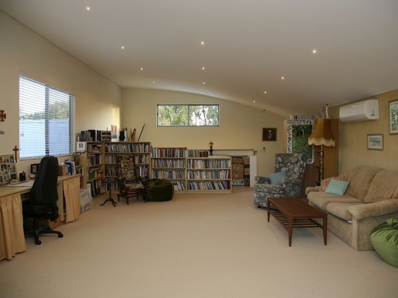 674 Geographe Bay Esplanade, Broadwater WA 6280