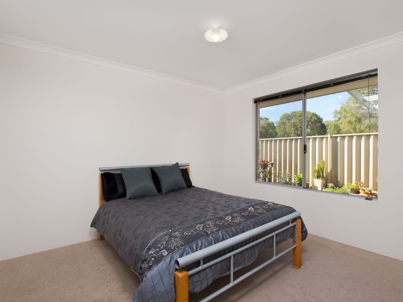 8 Finch Street, Broadwater WA 6280