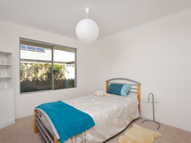 8 Finch Street, Broadwater WA 6280