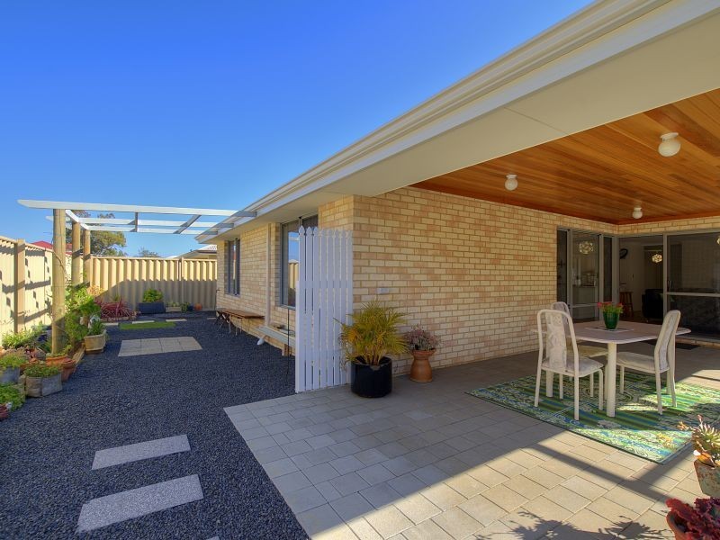 8 Finch Street, Broadwater WA 6280