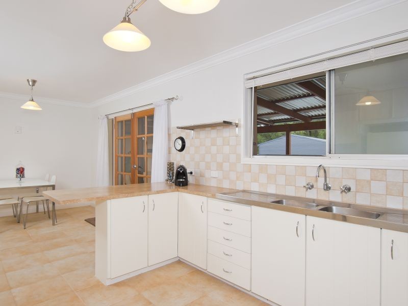 21 Uligugalup Road, Yalyalup WA 6280