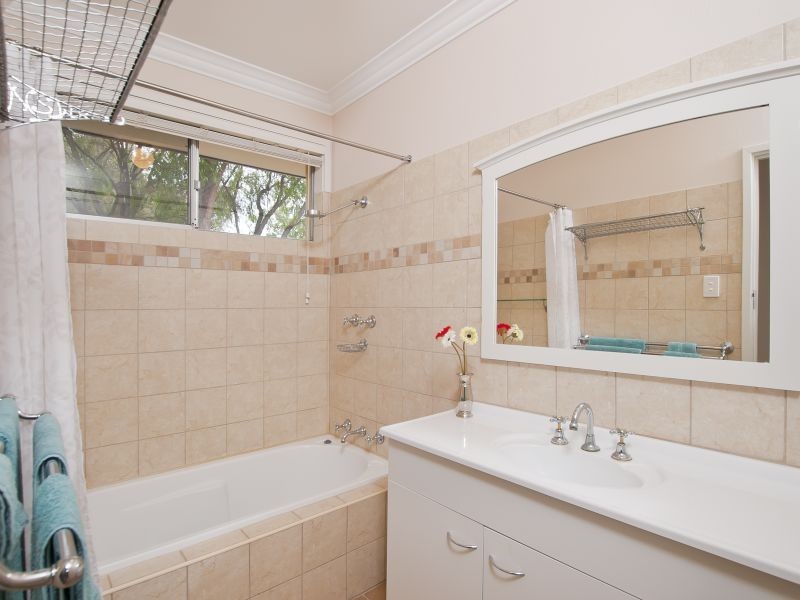 21 Uligugalup Road, Yalyalup WA 6280