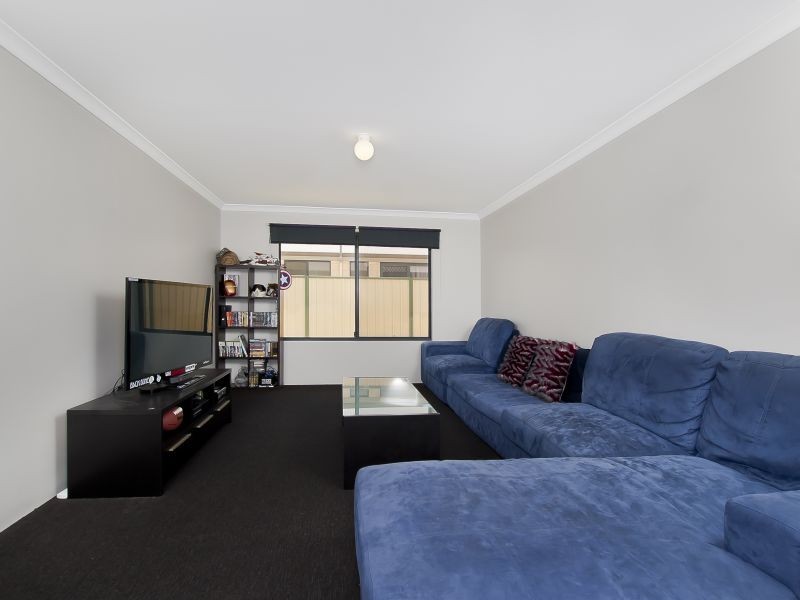 12 Mary Road, Yalyalup WA 6280