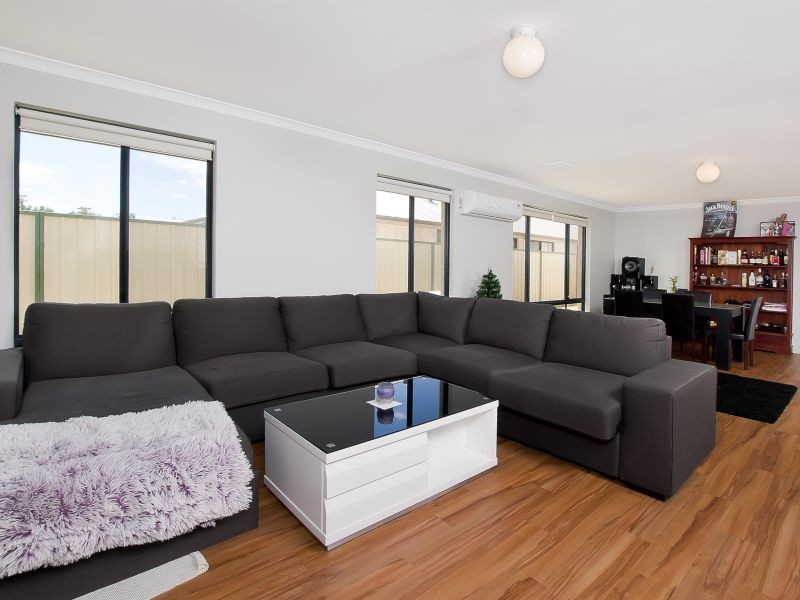 12 Mary Road, Yalyalup WA 6280