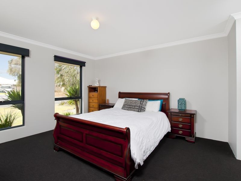 12 Mary Road, Yalyalup WA 6280