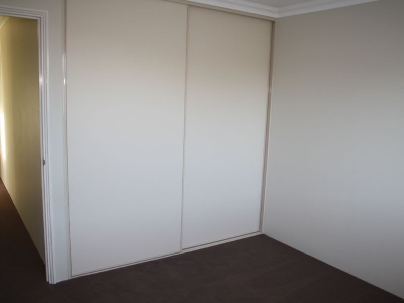 14 Kooyar Bend, Dalyellup WA 6230