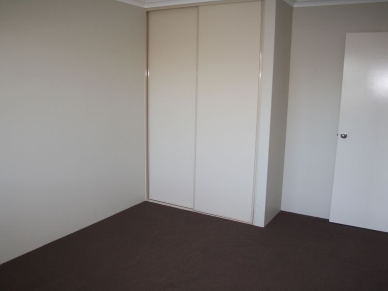 14 Kooyar Bend, Dalyellup WA 6230