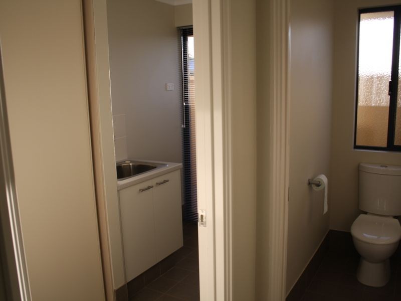 14 Kooyar Bend, Dalyellup WA 6230