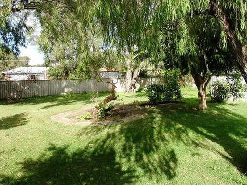 28 Averil Street, Abbey WA 6280