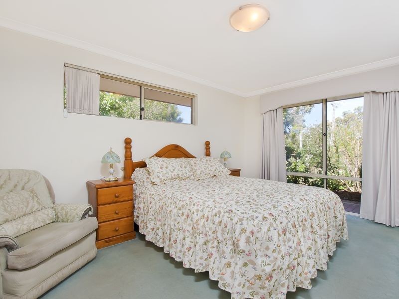 4 West Road, Capel WA 6271