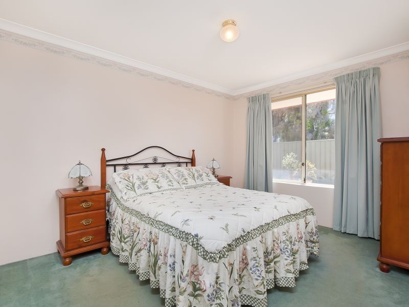 4 West Road, Capel WA 6271