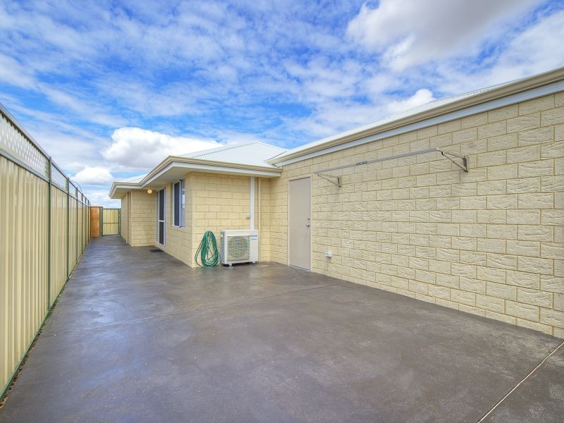 24 Alice Street, Yalyalup WA 6280